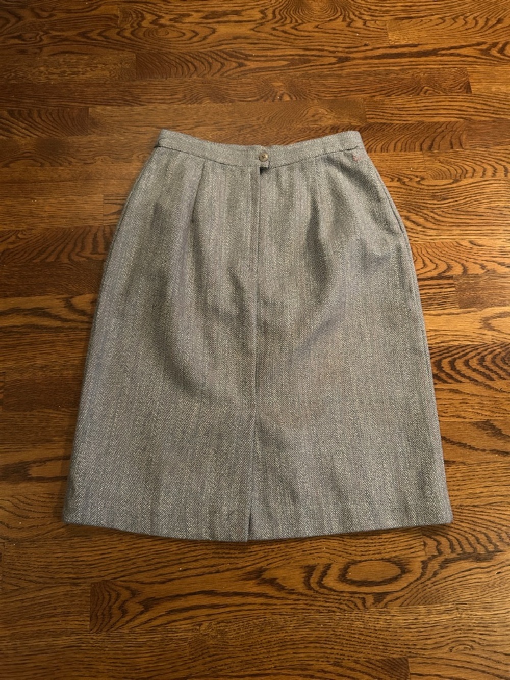 Classic Women's Wool Pencil Skirt in Light Gray - Picture 4 of 5